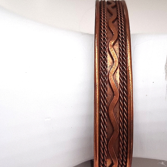 Copper Healing Bracelet - Picture 4 of 6